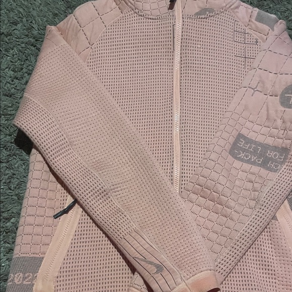Nike Light Pink Quilted Jacket - Picture 2 of 7